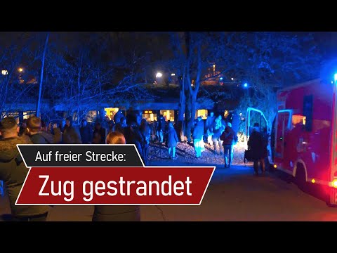 Auf freier Strecke: Zug gestrandet