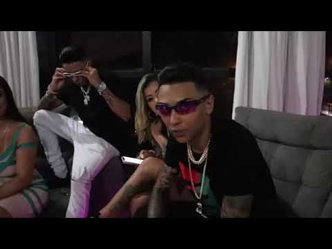 MC Menor Mr MC Sartori - Tamos Tendo Um Love