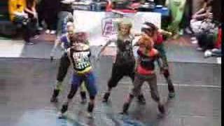 Timbaland, Prince, Cassie, Remy Ma, Lil&#39;Kim kitty box dance