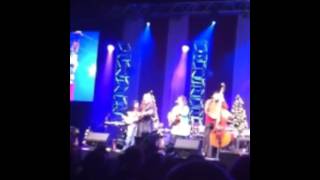 Why can&#39;t we-The Isaacs