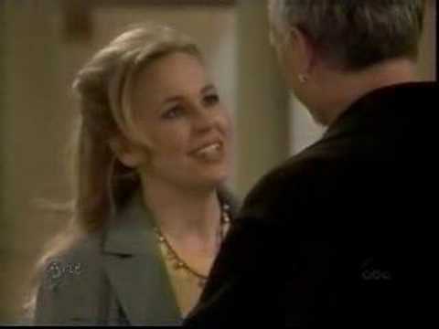 GH 04.09.02 - Luke comes home to Laura