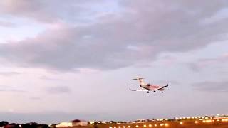 preview picture of video 'CRJ700 Conviasa EL placer de Volar Aeropuerto Ciudad de Maturín'