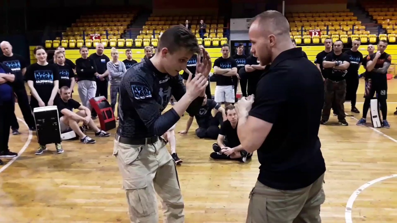 Common object self defense czyli wykorzystanie przedmiotów codziennego użytku w samoobronie.