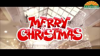 CC LA FATTORIA -  la canzone di Natale con i commessi/e del centro