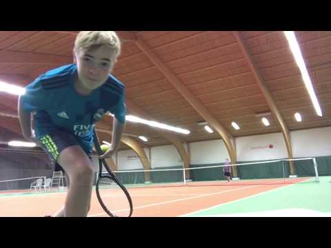 Vi har en tennishall helt för oss själva(VLOGG)