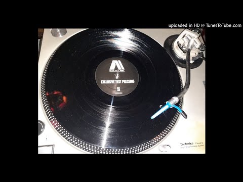 Ernesto Vs. Bastian - Being Single (2002)