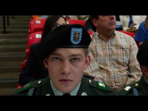 Долгий Путь Билли Линна В Перерыве Футбольного Матча - Trailer