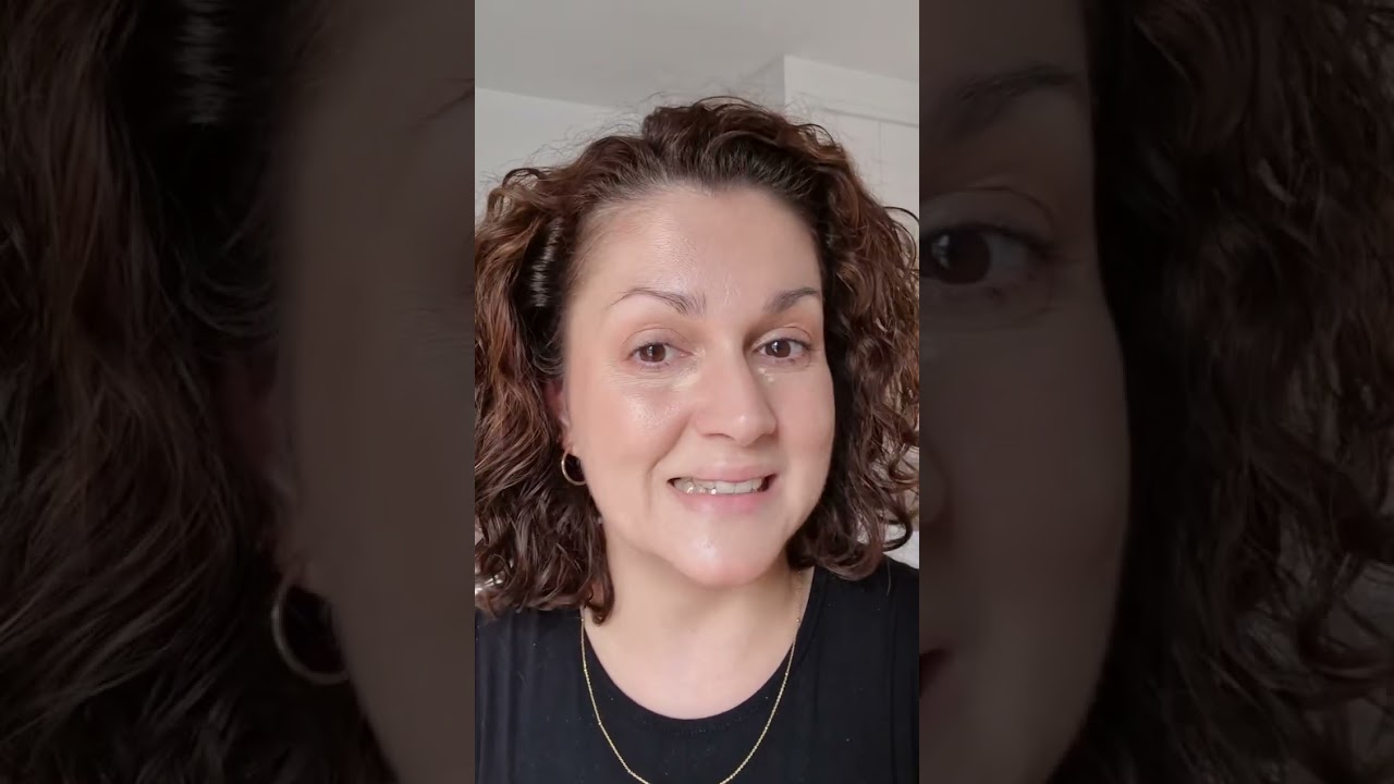 Video Review de YVES SAINT LAURENT | All Hours Foundation - 24h* Maquillaje Luminoso Mate de Alta Cobertura