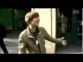 Justin Bieber singing ' Skidamarink ' in Paris ...