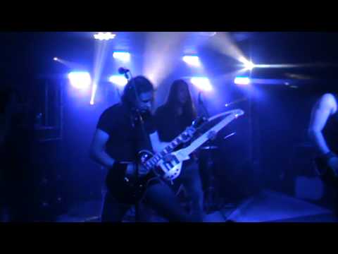 INNER AXIS  live im DeZibel Kiel