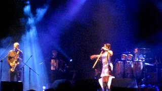 Lila Downs : Yo envidio el viento.AVI