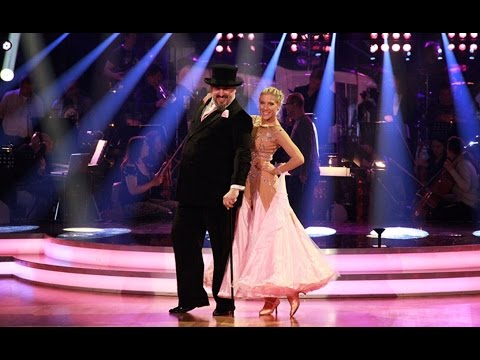 Dancing Stars 2016 - Maria Santner & Georgij Makazaria - Quickstep - 22.04.2016