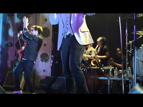 JC Brooks & The Uptown Sound - I Am Trying To Break Your Heart (Live at The Metro)
