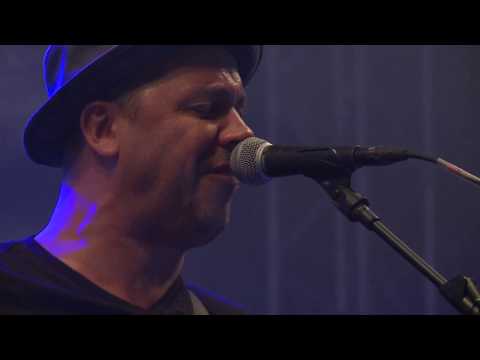 Wiener Wahnsinn - So lang dei Herz schlogt live vom Donauinselfest