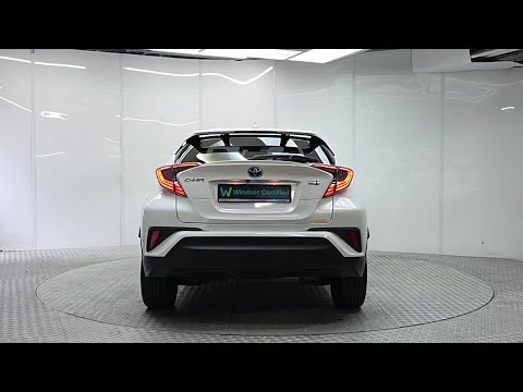 Toyota C-HR G 1.8 Hybrid *Top spec* - Image 2