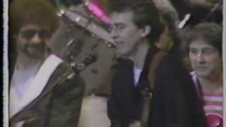 George Harrison - &quot;Johnny B. Goode&quot; - live 1986