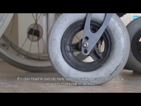 Buschauffeurs nemen rolstoel niet mee: Yuriandy (23) kan zwemles niet meer volgen