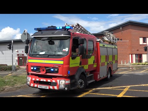 Killingbeck First Pump Turnout - West Yorkshire Fire And Rescue Service