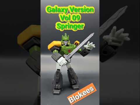 3 Minute Reviews #transformers #blokees #galaxyversion #vol9 #autobots #springer #tftm #40th