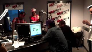 Sean P debuts his new single at Hot 107.9