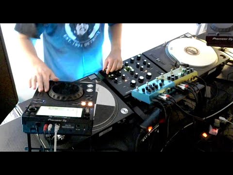 Basement Vibes 39 - Domenique Xander DJ Mix