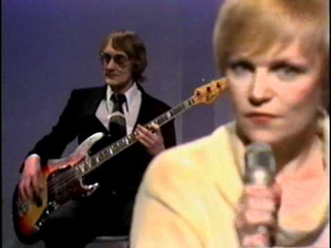 Katri Helena - Minne tuuli kuljettaa