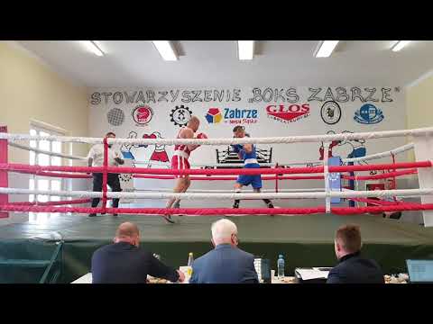 Sebastian Nowak vs Łukasz Świgroń - szybka walka, nokaut w 1r