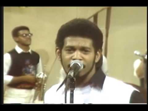 CHARLIE RODRIGUEZ (video 80's) - El Palacio