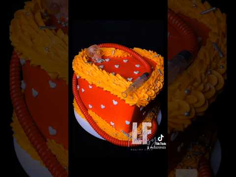 Functioning smoke cake/hookah cake. #cakes #smoke #hookah #customcakes