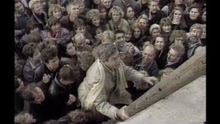 The Berlin Wall Falls  - CBS Evening News (full broadcast) - November 10, 1989
