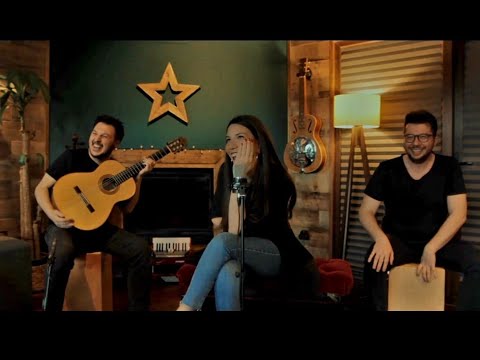 Ecem Önol  -  Elden Yar Olmaz (Cover)