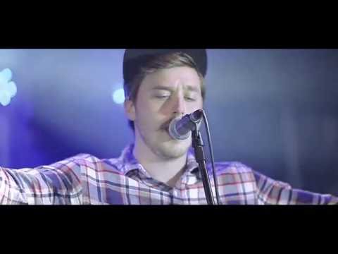 Mais Perto (closer) video