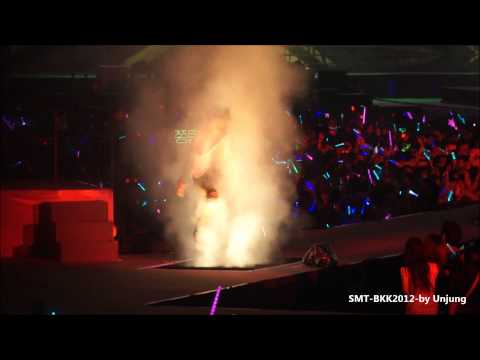 121125 SMTown BKK - SHINee 'Ring Ding Dong' [fancam]