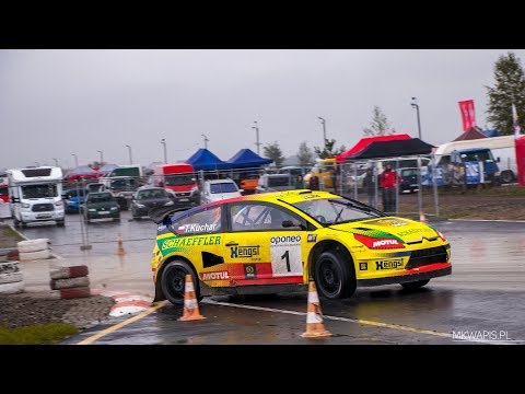 Przepychanka na starcie VII runda Oponeo Mistrzostwa Polski Rallycross Słomczyn