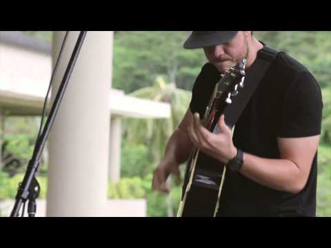 Sing The Body - Sour (HiSessions.com Acoustic Live!)