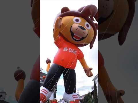 BAC sorprende a los guatemaltecos con un globo gigante de Leoni