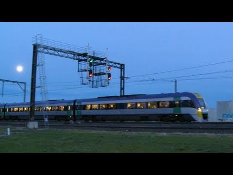Vline "Vlocity" Passenger Railcars At Newport (3/8/2009) - Australian Railways & Trains