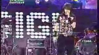 Download lagu Gigi - Kepastian Yang Kutunggu (Live) @ Denpasar.mp4 mp3