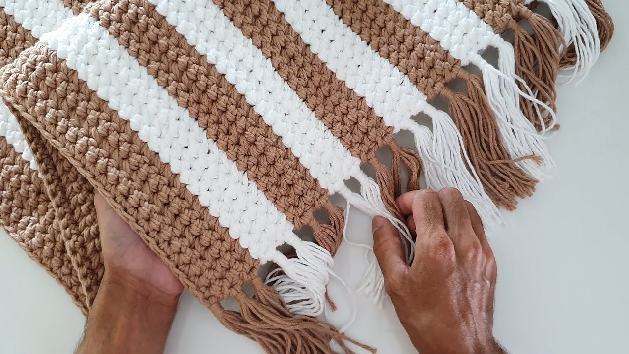 Crochet rug with DOUBLE YARN and SINGLE CROCHET