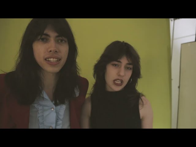 Video zu 'Miss Okay' ansehen