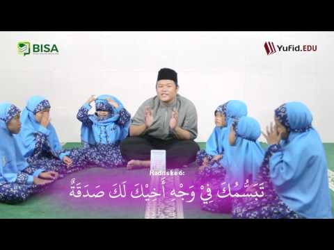 download lagu mp3 mp4 Hadits Senyum, download lagu Hadits Senyum gratis, unduh video klip Hadits Senyum
