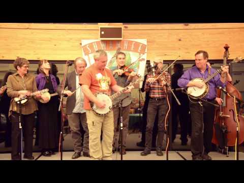 Suwannee Banjo Camp Finale 2015:  Red Haired Boy (Little Beegerman)