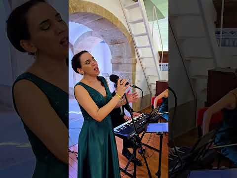 Ensemble MinneSang - "Que o Amor te Salve nesta Noite Escura", Pedro Abrunhosa & Sara Correia
