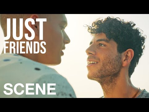 JUST FRIENDS - Windsurfing Lessons