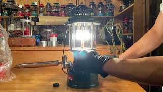 May.1961 Coleman 220E vintage lantern Iight 点火動画