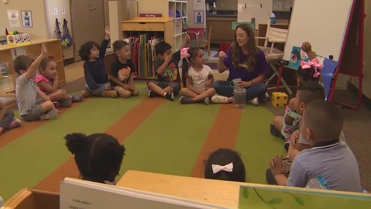 70% of Texas teachers are thinking about quitting, TSTA survey shows