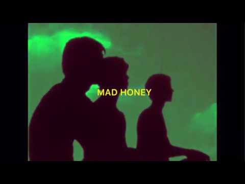 mad honey - She's an Angel (Lyric Video)