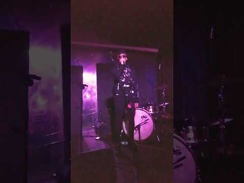 YOUNG SIGNORINO - NUOVO ROGO - live @Pisa