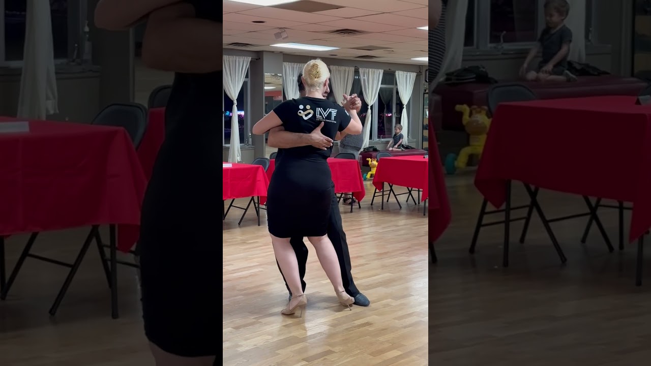 Milonga lesson: Claudio Villagra & Helena Fernández. Zandunga. Washington DC July 2023🪗 #tango