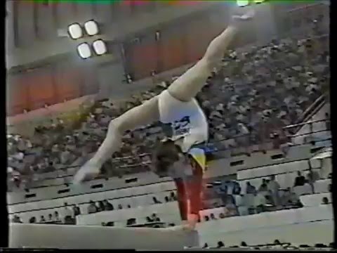 Maria NECULITA (ROM) beam - 1990 Europeans Athens EF